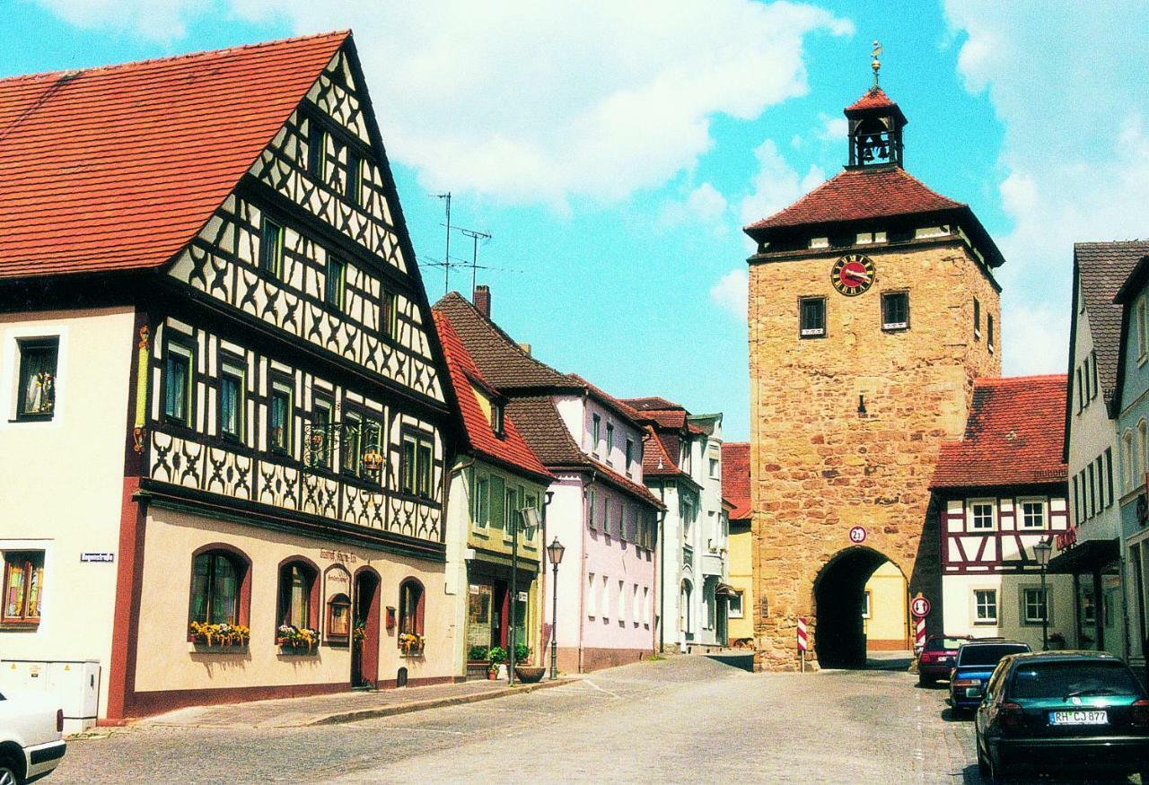 Hotel-Gasthof Krone-Lax Scheinfeld Exterior foto